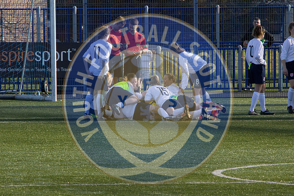 Photos courtesy of Colin Poultney (Collarge Images)