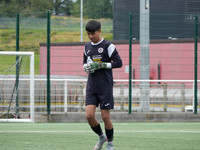 U17