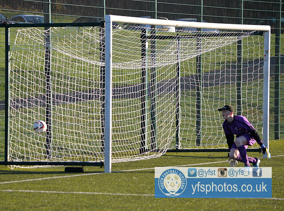 30-11-14 Cumbernauld Star 4 Burnhead Colts 4